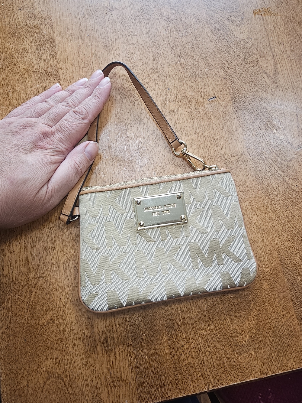 Michael Kors Jet Set Small 6" Wristlet